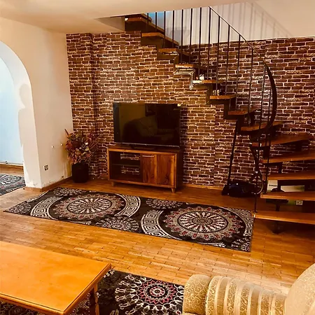 Tatil Evi House In Center