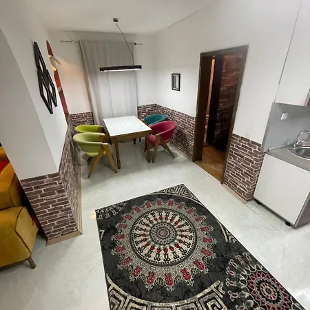 Vakantiehuis House In Center