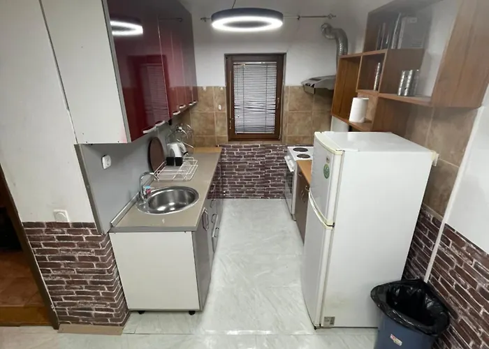 House In Center 펜션 *